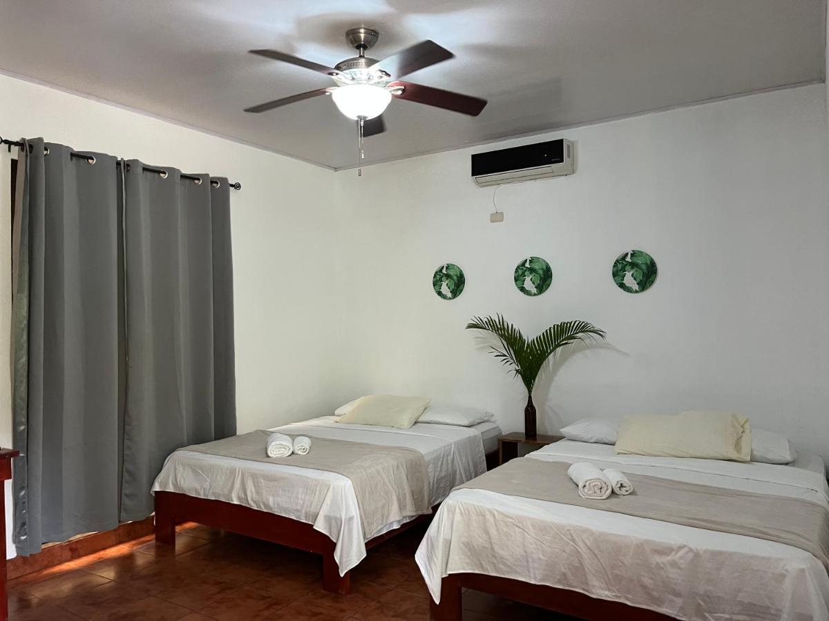 Bed and Breakfast La Jungla Puerto Carrillo Exterior foto