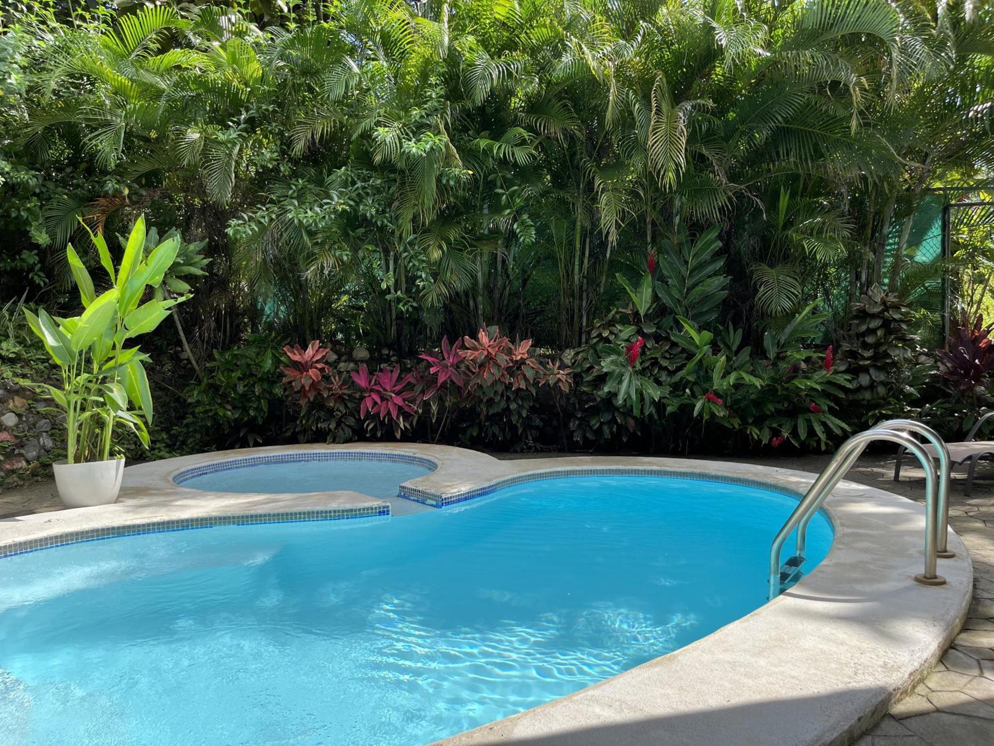 Bed and Breakfast La Jungla Puerto Carrillo Exterior foto