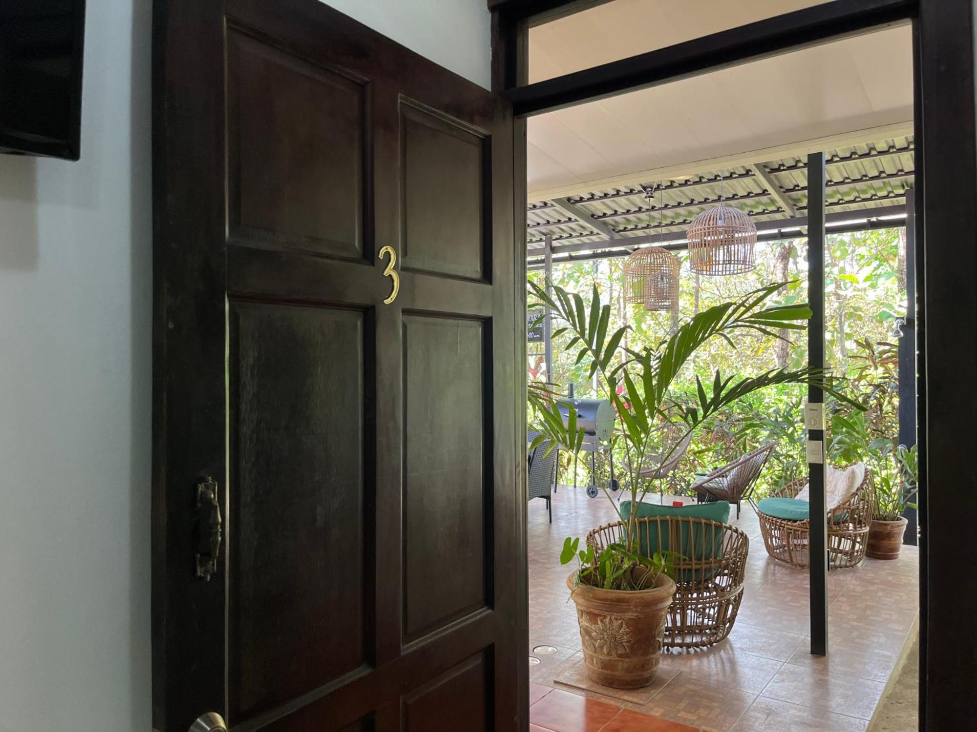 Bed and Breakfast La Jungla Puerto Carrillo Exterior foto