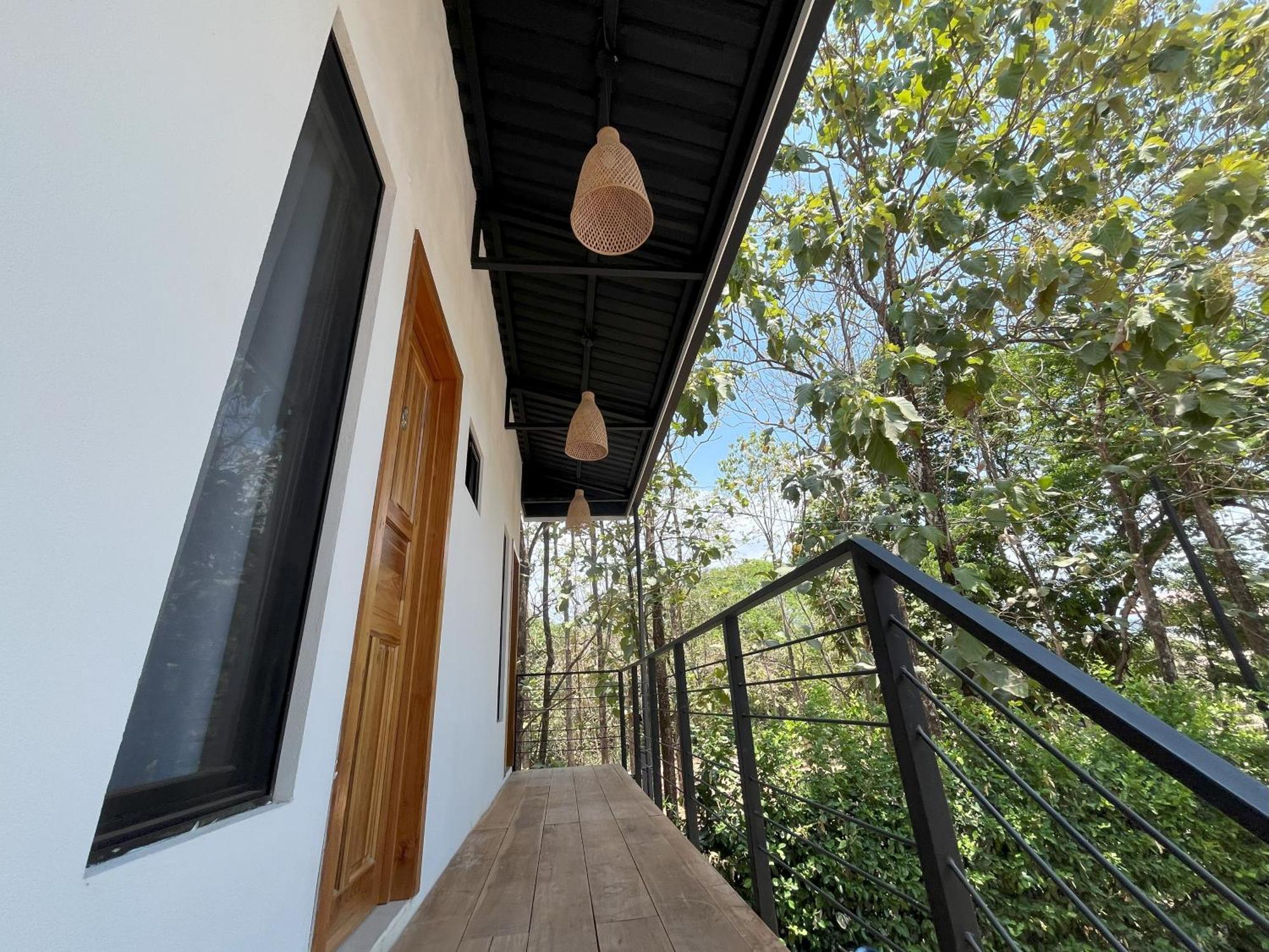 Bed and Breakfast La Jungla Puerto Carrillo Exterior foto